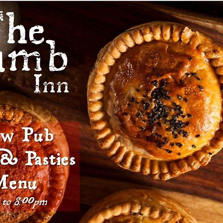 The Lamb Inn Crediton Esterno foto
