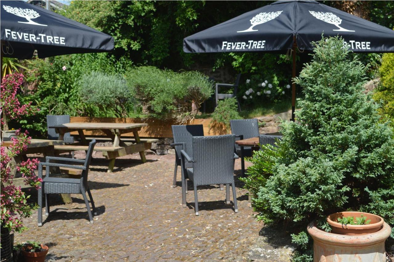 The Lamb Inn Crediton Esterno foto