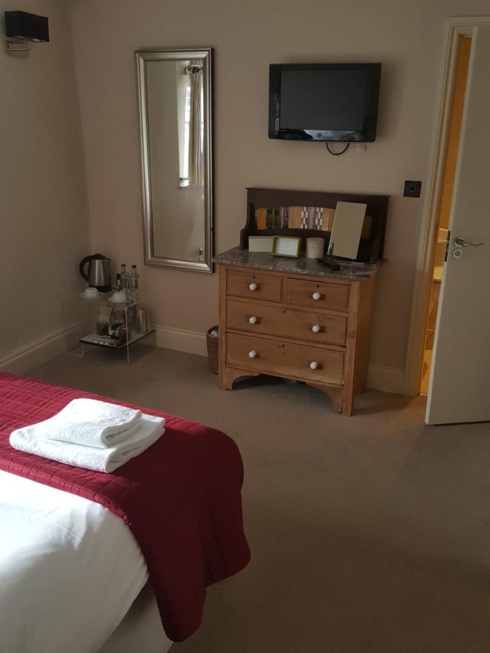 The Lamb Inn Crediton Esterno foto