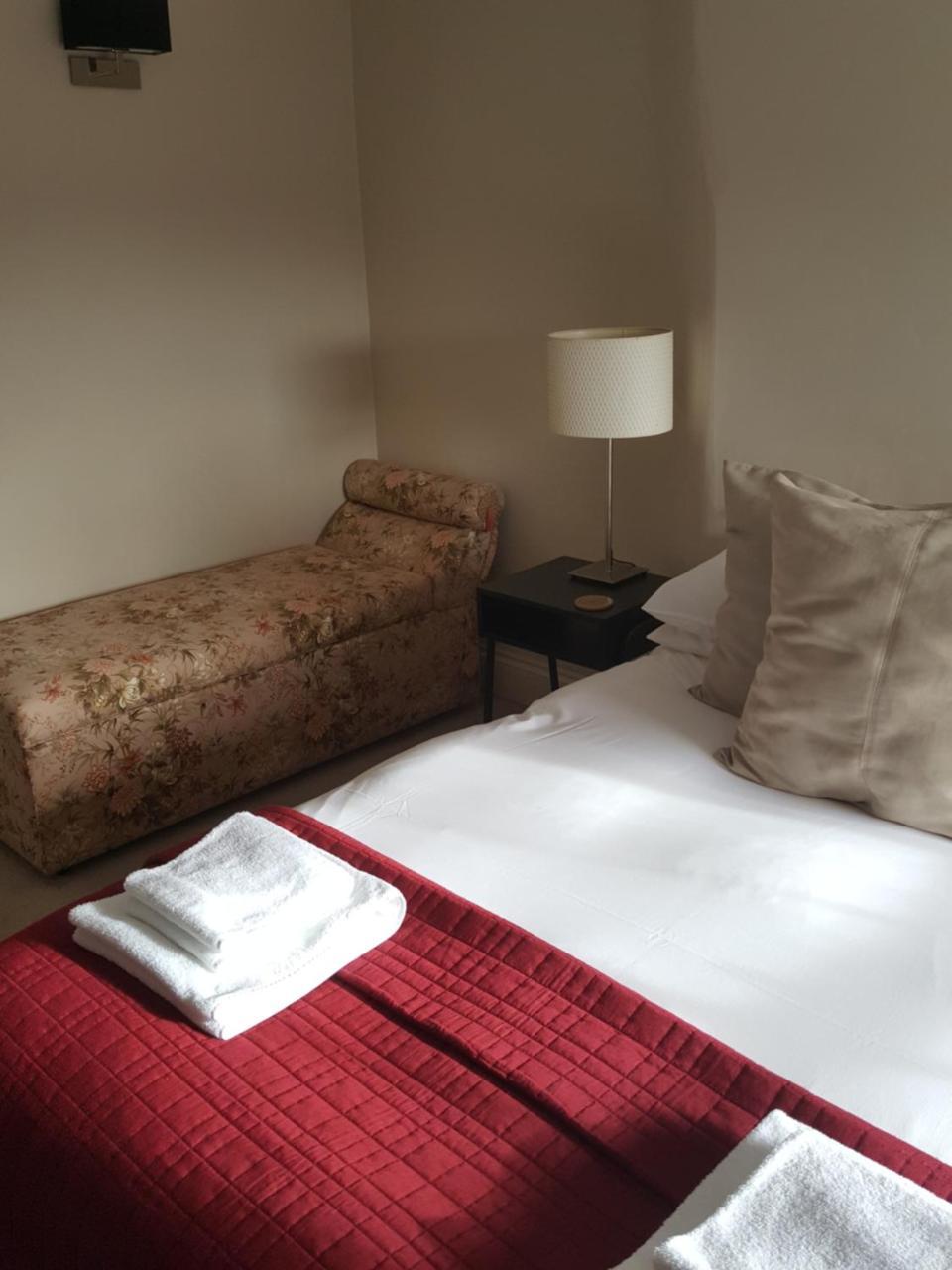 The Lamb Inn Crediton Esterno foto